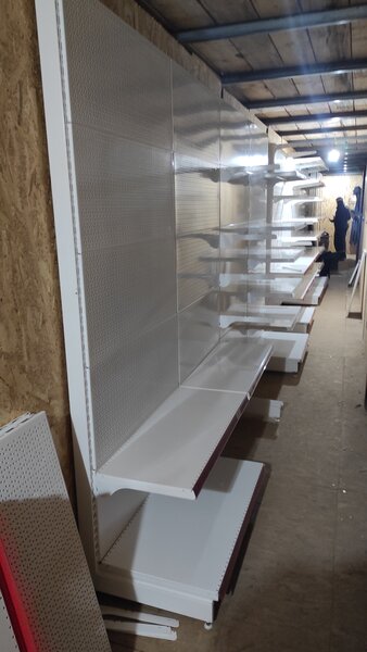 Rafturi metalice supermarket, gondole metalice si accesorii rafturi